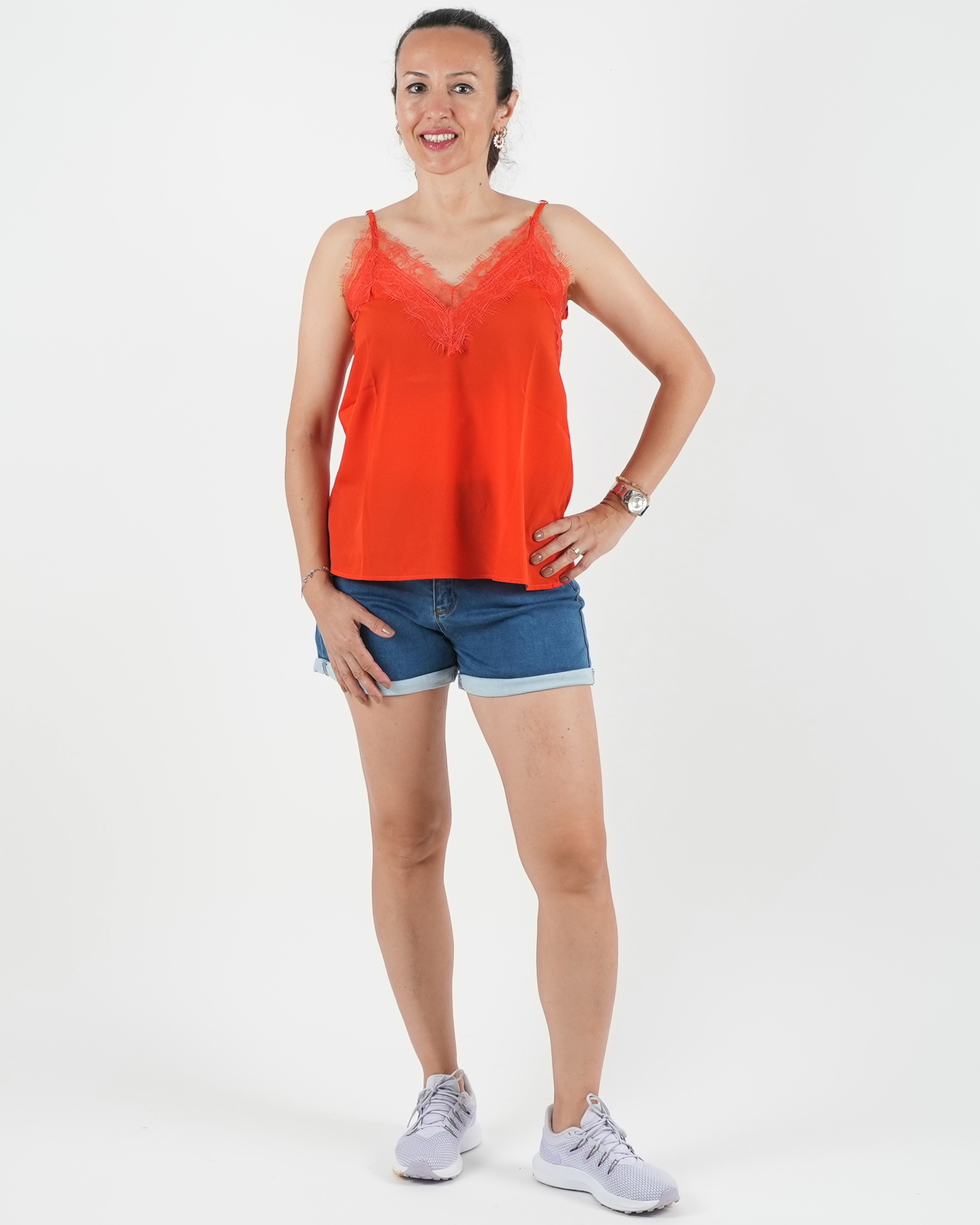 2020141100002_Bluz_İp_Askılı_Dantelli_Kırmızı_5 2020141100002_Bluz_İp_Askılı_Dantelli_Kırmızı_5