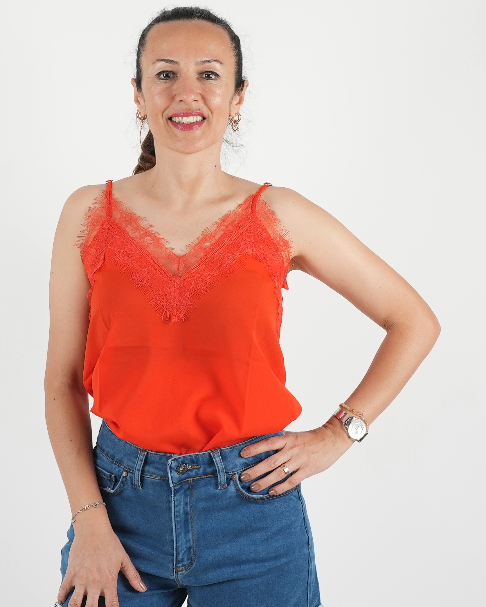 2020141100002_Bluz_İp_Askılı_Dantelli_Kırmızı_9 2020141100002_Bluz_İp_Askılı_Dantelli_Kırmızı_9